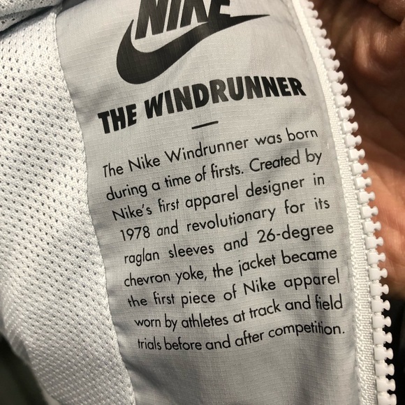 Nike Windrunner jacket windbreaker size large - Picture 10 of 10